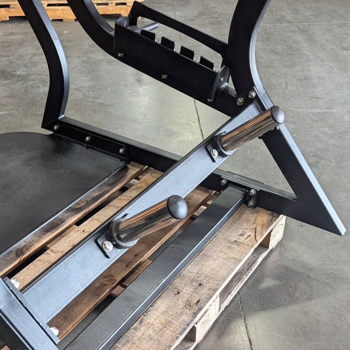plate-loaded power hack squat machine Muscle D Fitness view 8