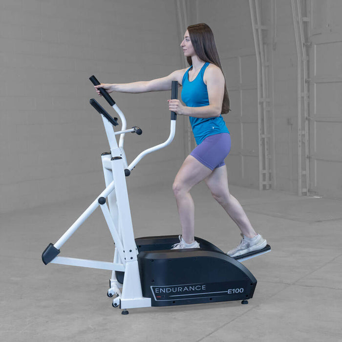 Body Solid Endurance E100 Center Drive Elliptical Trainer — handles and grip