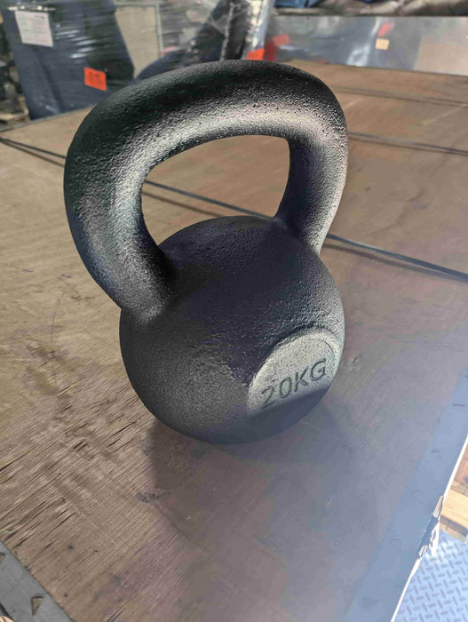 Muscle D Fitness Kettlebell - Muscle D Fitness - Cast Iron - Heavy Duty (Kettlebell Only) — grip and contact surface