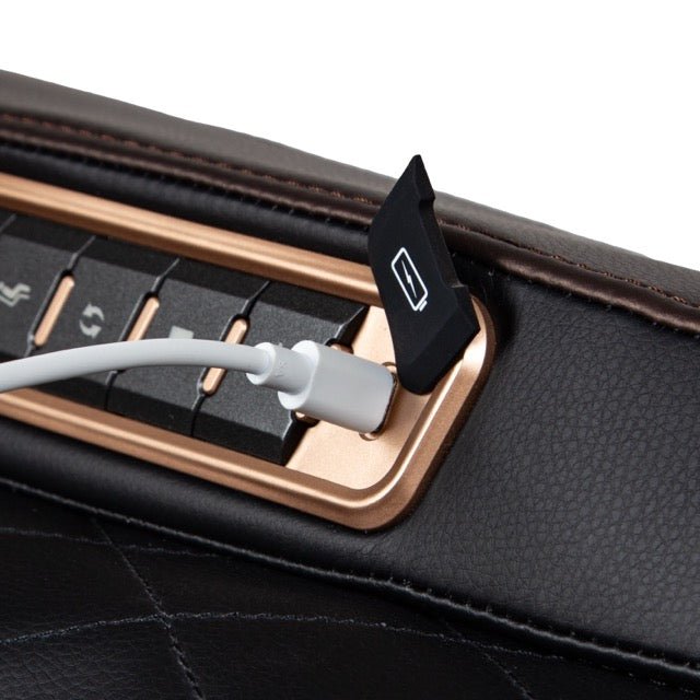 Osaki Duke XL 4D – 4D Massage Mechanism & Zero Gravity Recline arm and hand compression detail