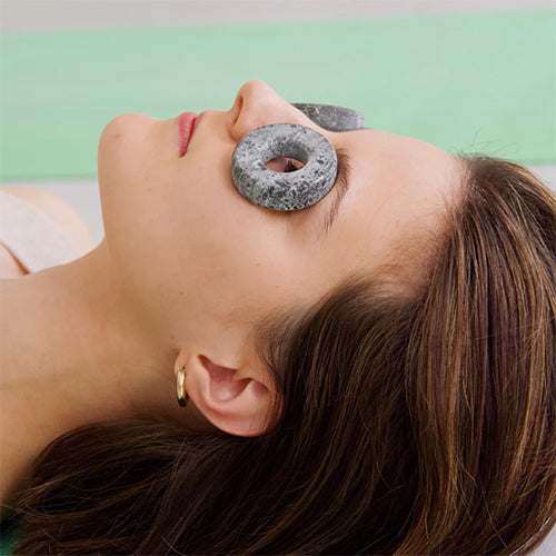 Hukka Orbits Eye Stones Cold Therapy Eye Stones, Round, 2 Pieces - image 3