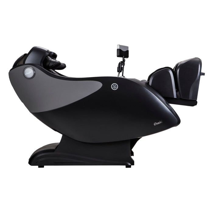 Osaki OP-4D Master user demonstration during back massage program