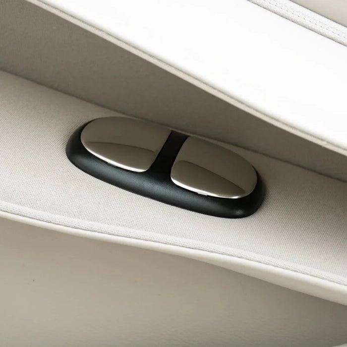 Osaki 3D 4000LE – 3D Massage Mechanism & SL headrest and shoulder air-compression detail