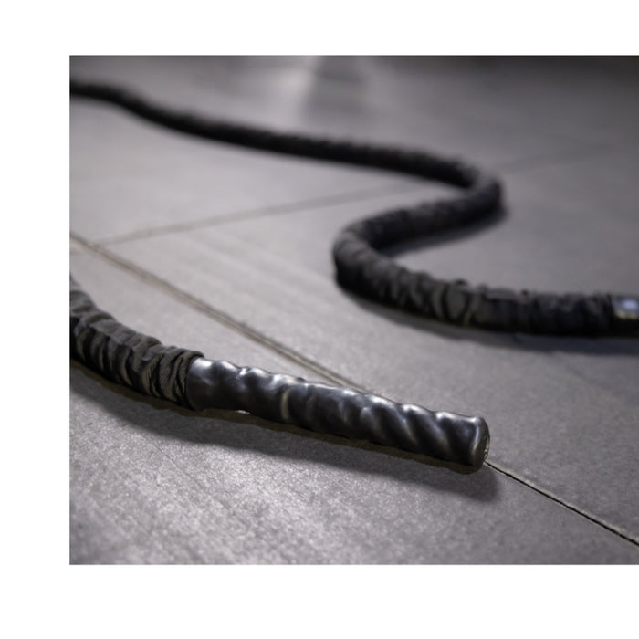 Paradigm X-BR930 30 ft battle rope - side view showing durable rope exterior, Peak Flow Fitness