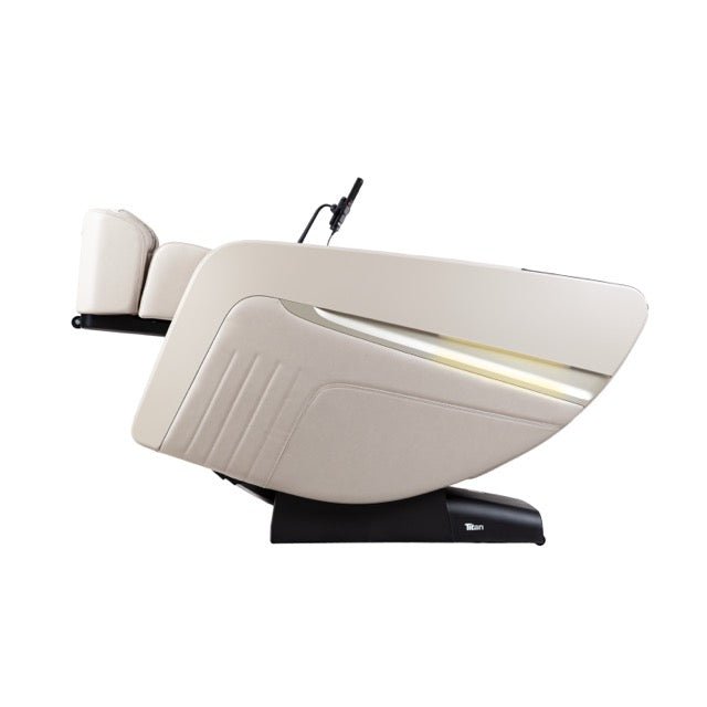 Titan Forge – 3D Massage Mechanism & SL headrest and shoulder air-compression detail