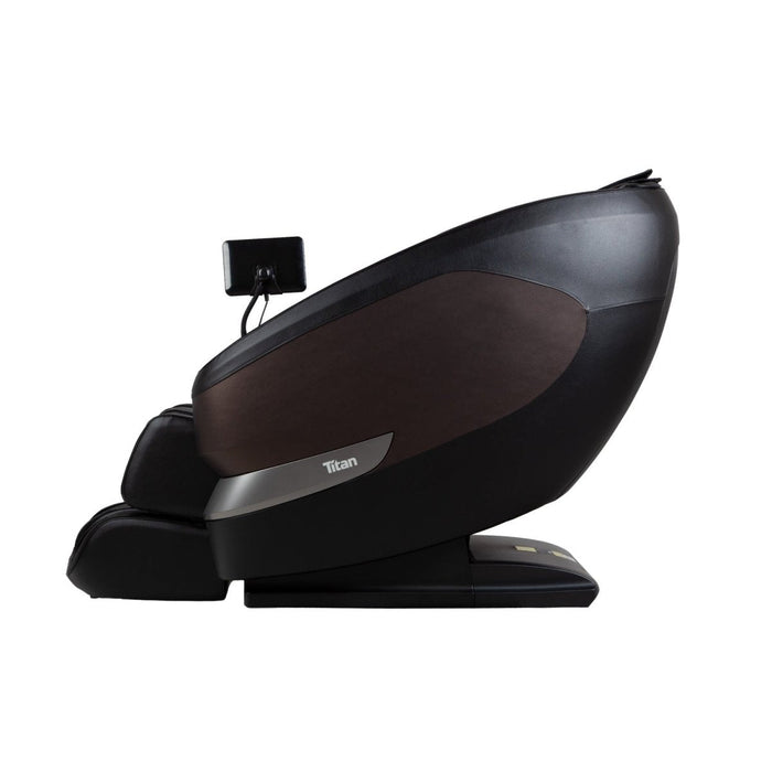 Titan Gemini headrest and shoulder air-compression detail