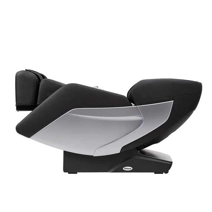 Titan Pro-Acro 3D – 3D Massage Mechanism & SL headrest and shoulder air-compression detail