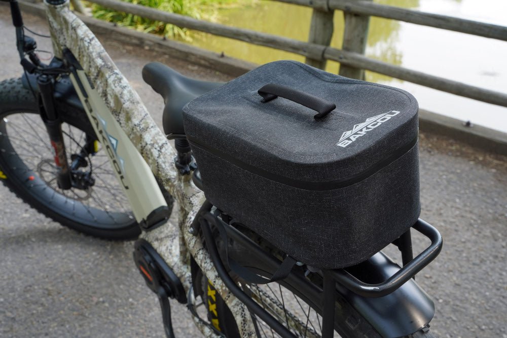 Bakcou Top Pannier Bag — full bike view
